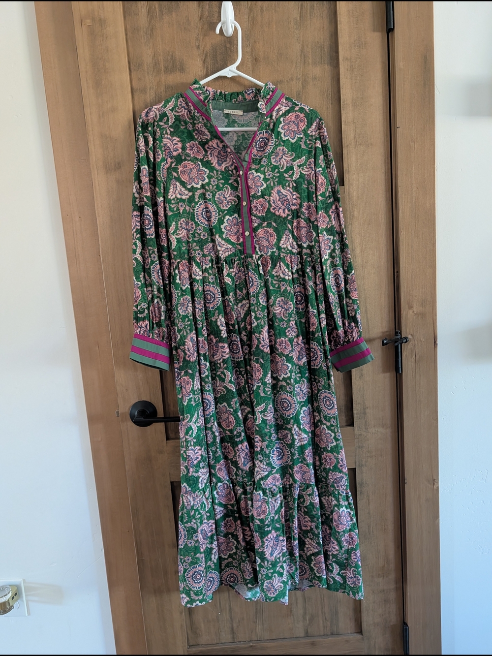 JODIFL Green Floral Long Sleeve Midi Dress with Pink Trim